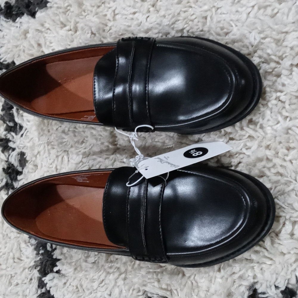 Womens black loafers.  Universal Thread brand.  Size 8.5.  Brand new.